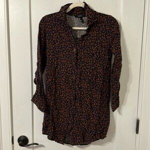 Navy button down tunic! Burnt orange and pin up the sleeves with the button!